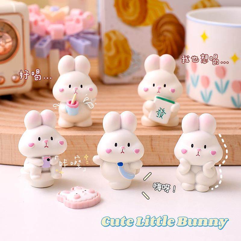 可爱小兔子摆件学生桌面少女心装饰汽车载摆饰新年卡通治愈系玩偶