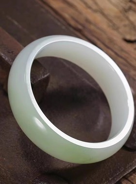 【郑姐和田玉】俄罗斯碧玉鸭蛋青手镯万能链接 私拍无效