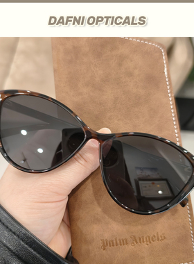 小香风三角猫眼白框防紫外墨镜女