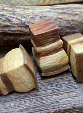 鹿角雕刻作品古法吊坠