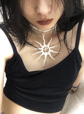 十字链女设计设计感意识流