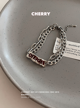 钛钢不掉色古巴字母手链