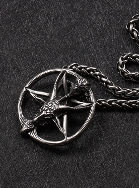 欧美黑暗倒五芒星羊头项链撒旦男士吊坠钛钢毛衣链长款潮男理发师