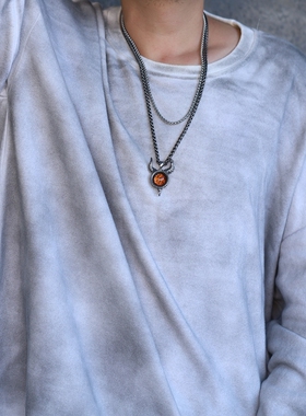 新款裂地鬼之眼潮男项链暗黑风牛头男士挂链个性钛钢吊坠朋克嘻哈