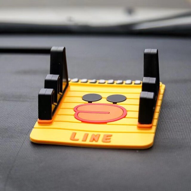 Car dual SIM multi-functional anti-slip mat car mobile phone holder navigation car mobile phone holder parking card number plate