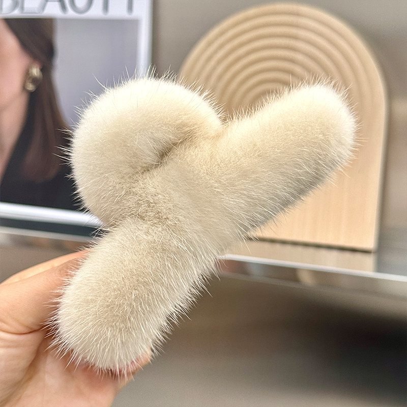 韩国可爱毛绒发夹水貂毛发抓气质网红毛毛抓夹后脑勺夹子鲨鱼夹女,淘宝优惠券,粉丝福利购,淘宝优惠卷