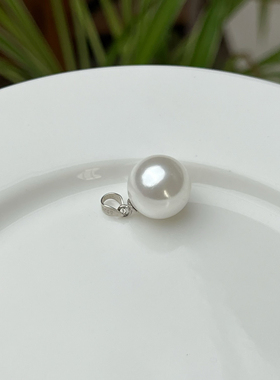 天然贝壳珍珠吊坠S925纯银瓜子托项链挂饰正圆强光大方经典百搭