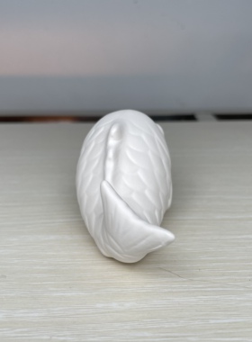 景德镇陶艺馆材料上色加工装饰素烧半成品高白泥动物锦鲤素坯摆件