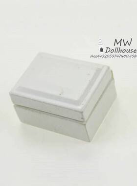52DOLLHOUSE 微缩食玩场景模型 娃娃屋配件 迷你白色首饰盒L108