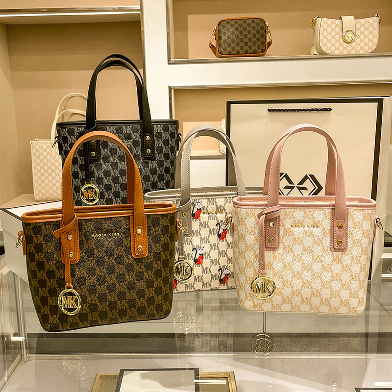mk小女夏2021潮时尚百搭托特包包 惠派旗舰女士包袋