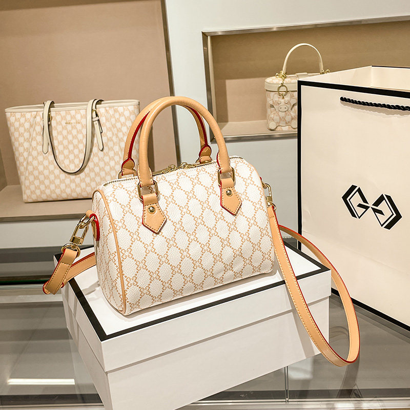 波士顿2021新款小众轻奢秋季枕头包 惠派旗舰女士包袋