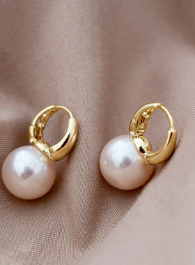2023 New Cute Pearl Studs Hoop Earrings for Women Gold