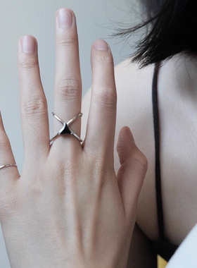 Sterling Silver Geometry Overlapping Zircon Ring for Women