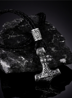 Norse Vikings Thor's Hammer Mjolnir Scandinavian Rune