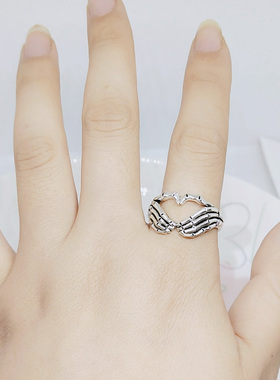 Vintage Punk Skull Hand with Heart-Shaped Ring for Men