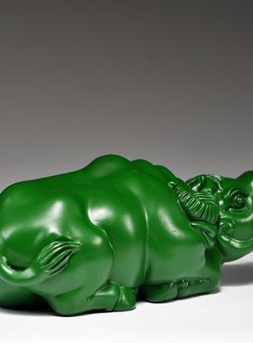 实木绿色牛摆件家居客厅装饰