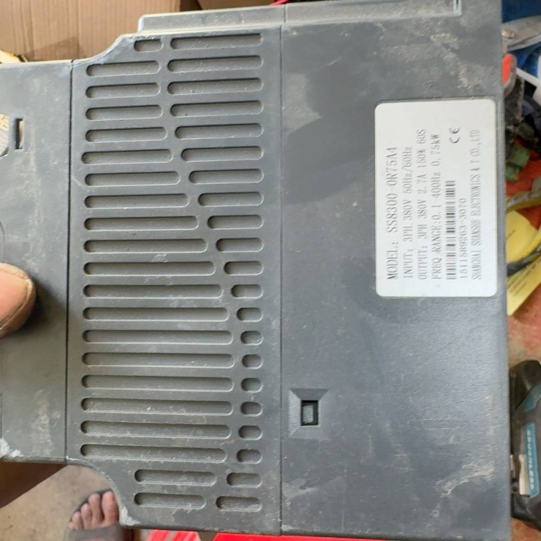 询价购-山施变频器SS8300-0R75A4,三相380V,0.75 - 图0