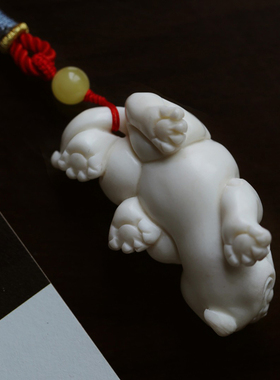 康御红鹿角独角貔貅手把件