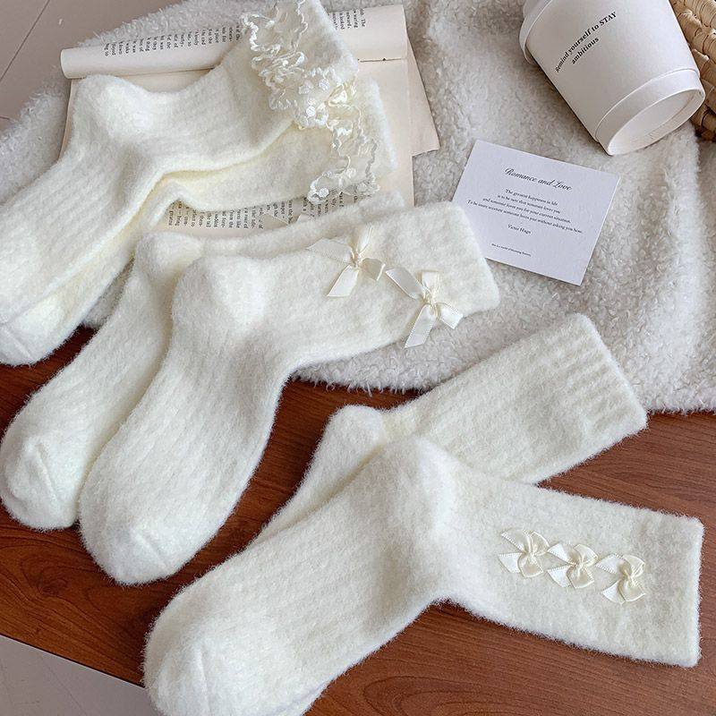 澳绒白色少女长袜秋冬季保暖毛球日系lolita堆堆袜可爱中筒女袜子,淘宝优惠券,粉丝福利购,淘宝优惠卷