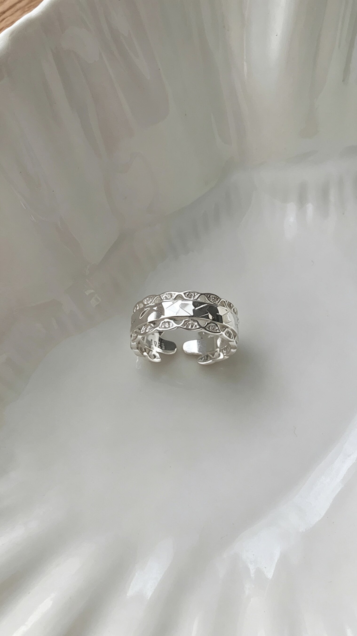 Accessories collection 925 silver ring for women, niche design, high-end, light luxury, versatile, fashionable, simple and simple