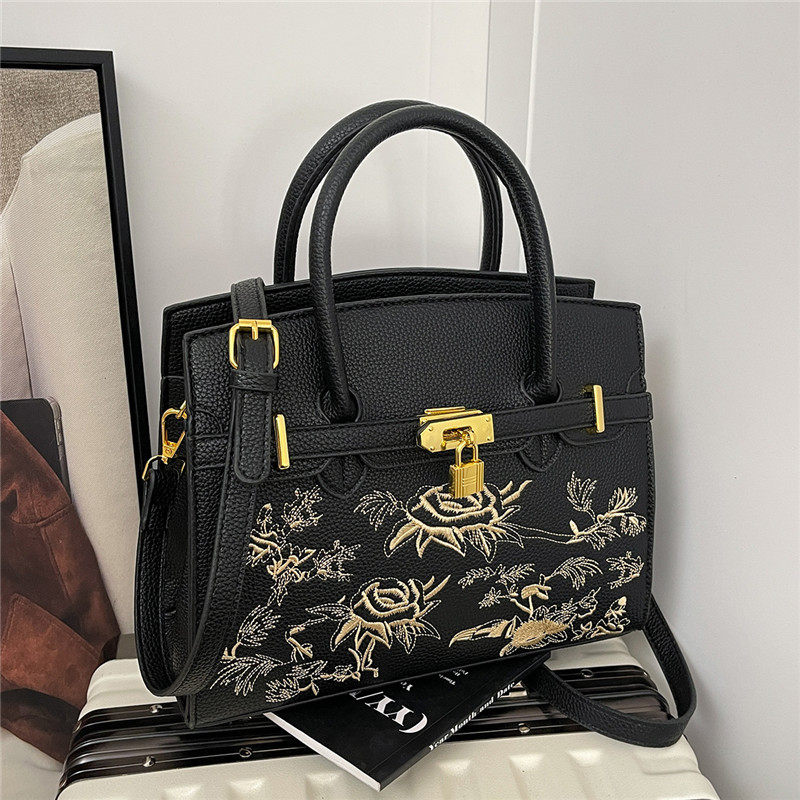 跨境爆款热销女包2026新款轻奢高级感手提斜挎包文艺大容量单肩包,淘宝优惠券,粉丝福利购,淘宝优惠卷