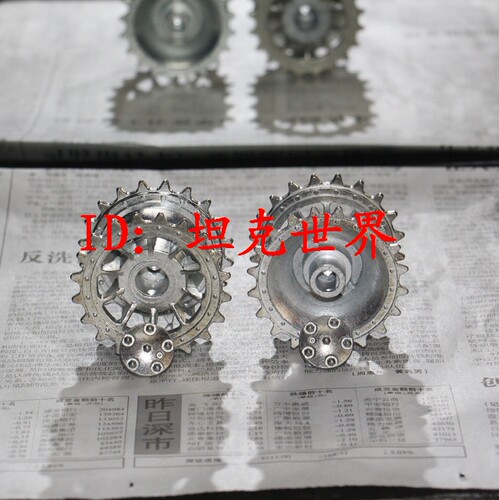 恒龙1：16遥控坦克虎式 3818 3818-1金属履带套装 驱动轮 诱导轮 - 图1