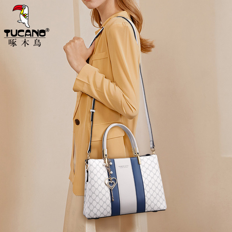 啄木鸟2023新款女士大容量斜挎包 彦阁服饰女士包袋