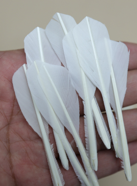 包邮天然羽毛球片鹅毛白色羽毛服装辅料DIY手工饰品配件材料50支