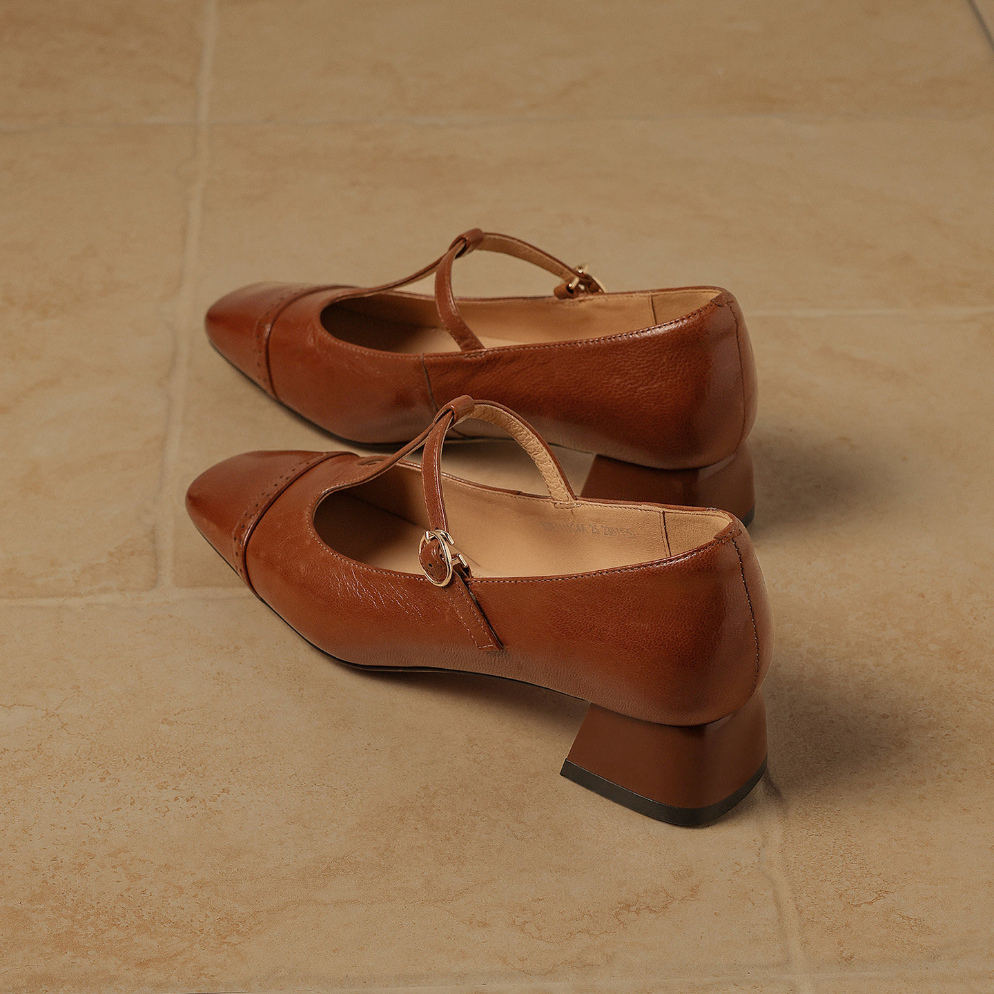 星期六法式玛丽珍女2026年春季新款复古棕色丁字扣小高跟浅口单鞋,淘宝优惠券,粉丝福利购,淘宝优惠卷