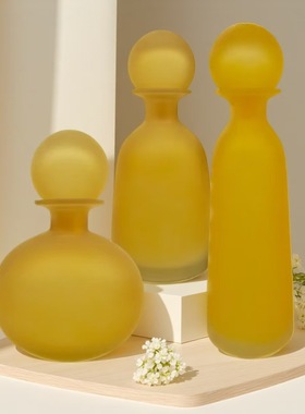 精选现代简约磨砂黑白花瓶玻璃带盖软装饰家居样板房创意摆件