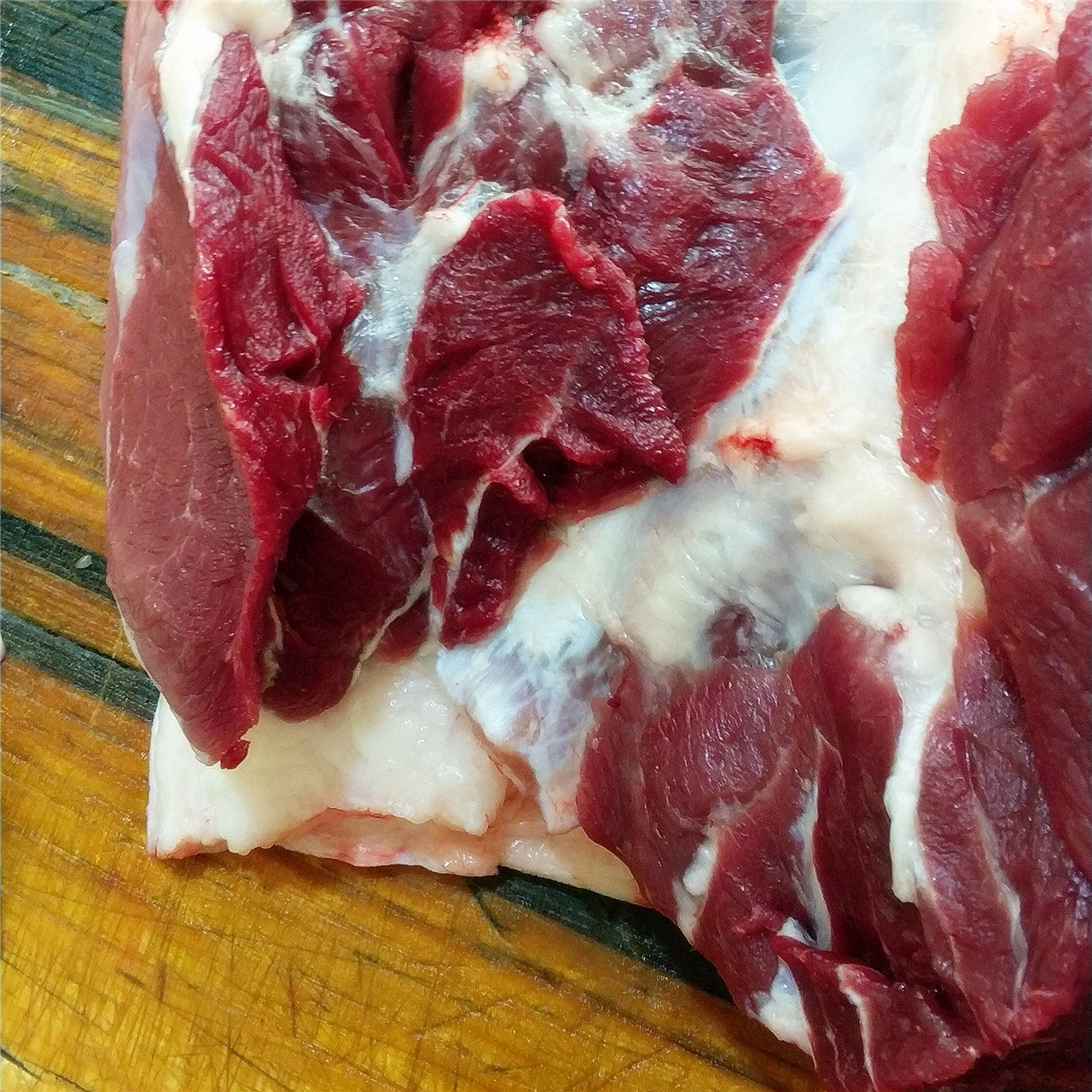 太行山农家散养新鲜土猪肉 笨猪肉 杂粮喂养 预定 满包邮 准回头