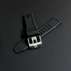 Швейцарские наручные часы 瑞士luminox雷美诺时7050系列20mm户外运动防过敏硅环保橡胶表带 When the