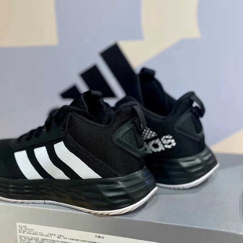 adidas阿迪达斯男子OWN THE GAME2.0中帮实战训练篮球鞋H00470 - 图1