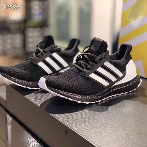 阿迪达斯男女鞋Ultra Boost UB4.0黑武士减震运动跑步鞋G28965-图2