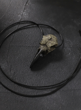 哥特复古风乌鸦头骨吊坠项链