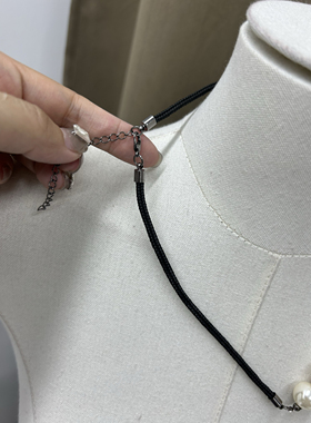 珍珠项链2025新款时尚百搭项链女简约气质锁骨链高级感颈链