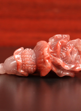 白菜手把件百财把玩件桂林鸡血玉石贵妃白底红摆件64*35*27mm 44g