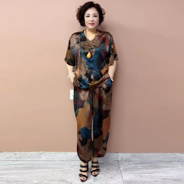 ຂະຫນາດບວກຂະຫນາດ 200 pounds mom silk suit
