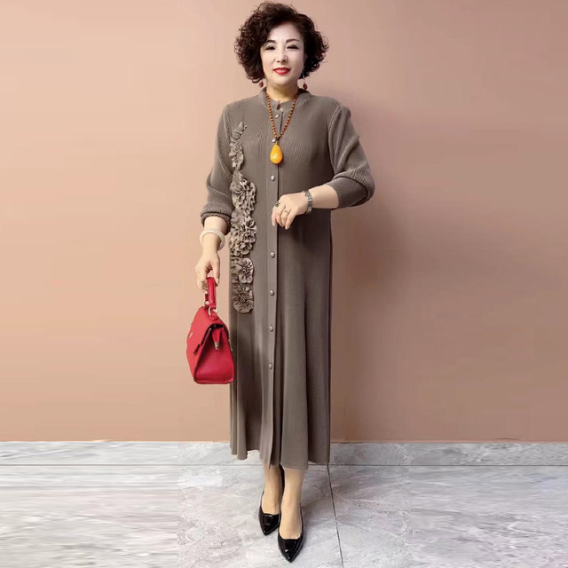 Elegant pleated plus size dress cardigan over the knee long skirt