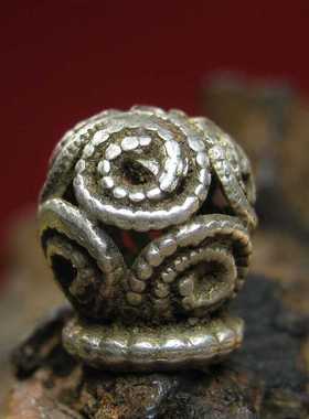 手工镂空雕花文玩配珠老银复古