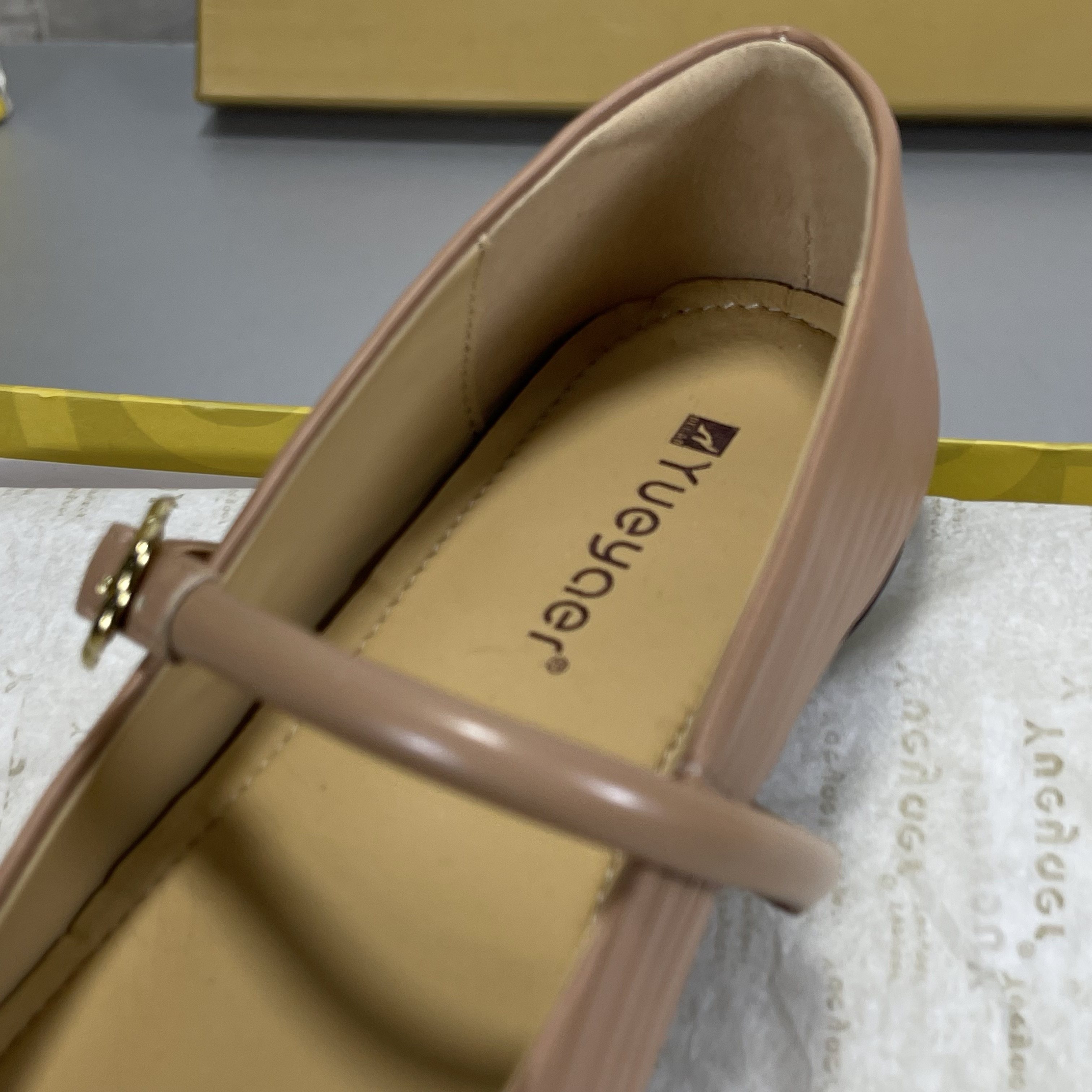 月芽儿撤柜断码真皮女鞋浅口圆头一字扣平底单鞋小香风玛丽珍鞋春,淘宝优惠券,粉丝福利购,淘宝优惠卷