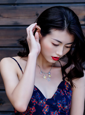 白月光水晶多层流苏短款锁骨链