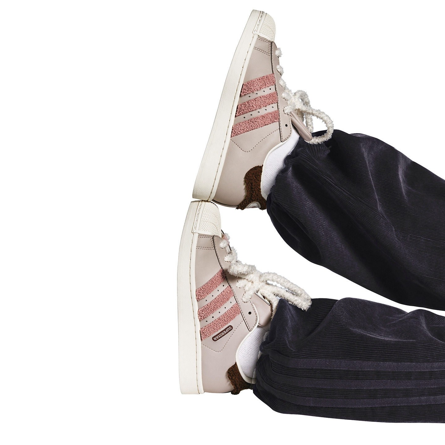 宋雨琦同款灯芯绒休闲舒适褶皱运动裤女adidas阿迪达斯三叶草,淘宝优惠券,粉丝福利购,淘宝优惠卷