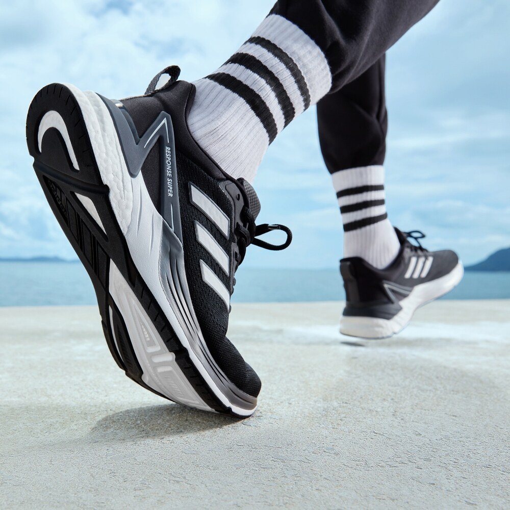 阿迪达斯response super 2.0跑步鞋 adidas跑步鞋