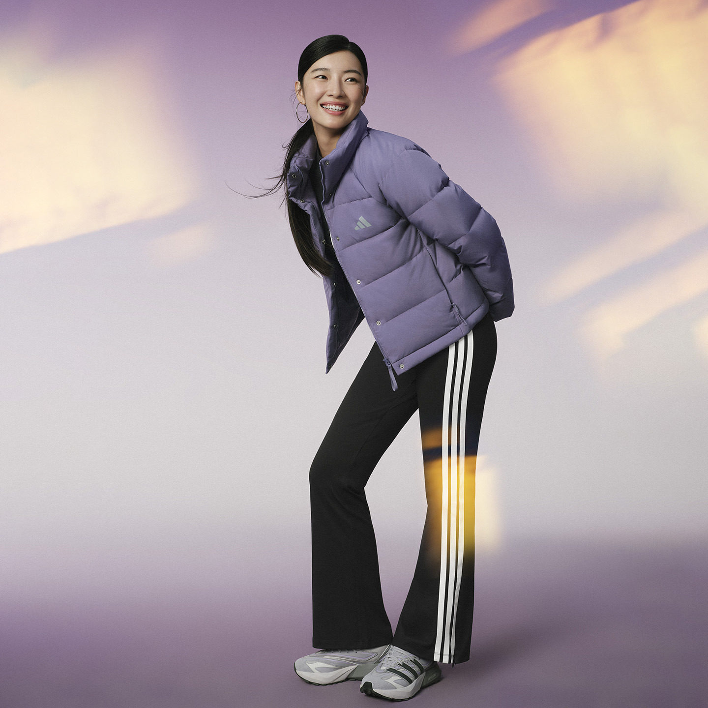 金晨同款 暖芯羽绒服 防风保暖鸭绒休闲立领女秋冬adidas阿迪达斯