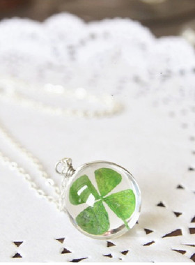 文艺幸运幸运四叶草时光宝石项链