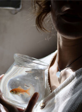 原石随形能量吊坠棉麻天然海蓝宝