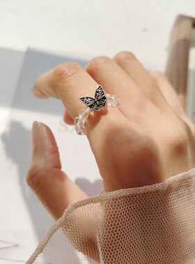 复古设计感银蝴蝶白水晶手绳戒指