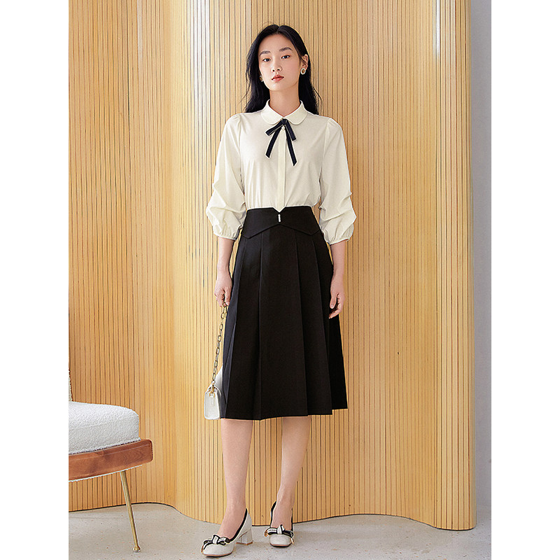 黑色衣香丽影2022年秋季新款半身裙 衣香丽影半身裙