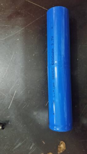 雅格狼3.7V锂电充电251350强光手电26650电池 - 图0